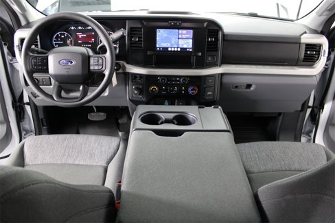 Used 2025 Ford F450 XLT w/ FX4 Off-Road Package image 29