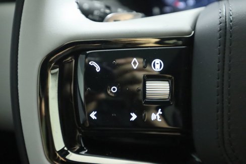 New 2026 Land Rover Range Rover Velar Dynamic SE image 12