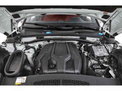 Used 2025 Porsche Macan image 15