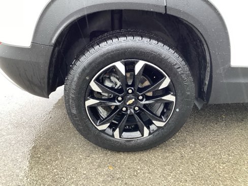 Certified 2023 Chevrolet TrailBlazer LT w/ Convenience Package image 9
