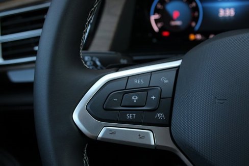 New 2026 Volkswagen Atlas SE image 16