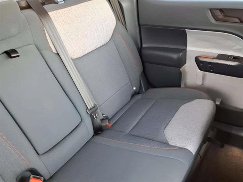 Used 2024 Ford Maverick XLT image 18