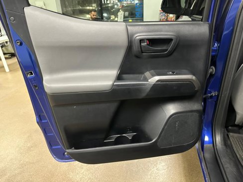 Used 2022 Toyota Tacoma SR5 image 24