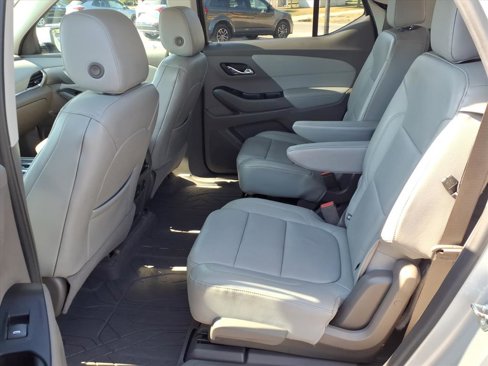 Used 2019 Chevrolet Traverse LT w/ LT Premium Package image 22