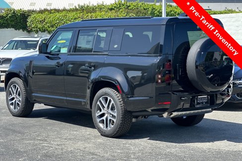 New 2024 Land Rover Defender 130 X-Dynamic SE image 3