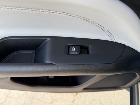 Certified 2022 Jeep Compass Limited image 32