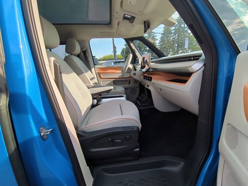 New 2025 Volkswagen ID. Buzz 1st Edition image 28