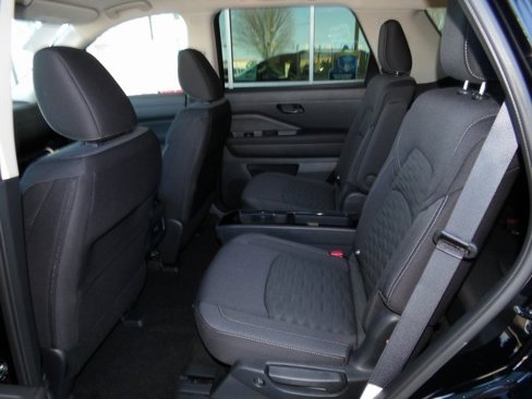New 2025 Nissan Pathfinder SV image 21