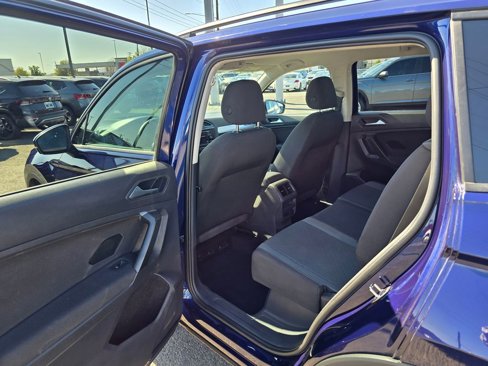 Used 2021 Volkswagen Tiguan S image 17