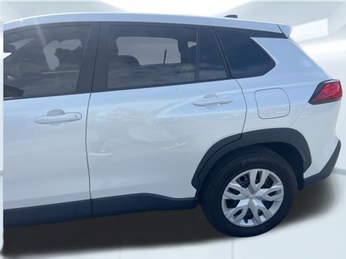 Used 2024 Toyota Corolla Cross L image 8