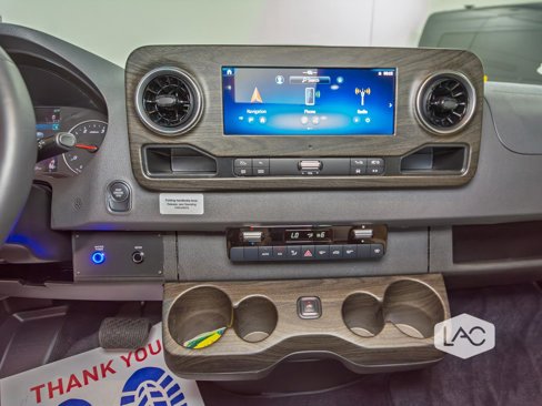 Used 2025 Mercedes-Benz Sprinter 3500 image 11