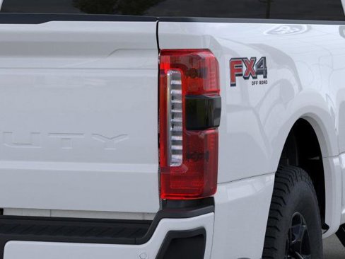 New 2025 Ford F350 XLT image 21