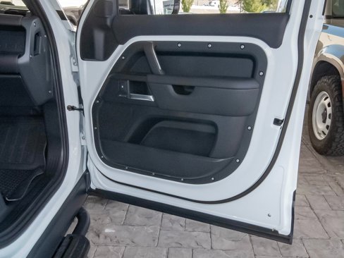 New 2025 Land Rover Defender 110 S image 44