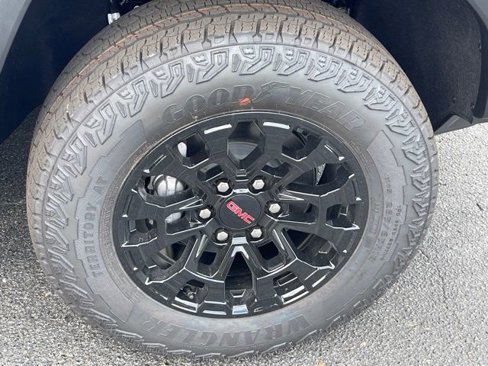New 2026 GMC Canyon Elevation w/ Convenience Package image 25