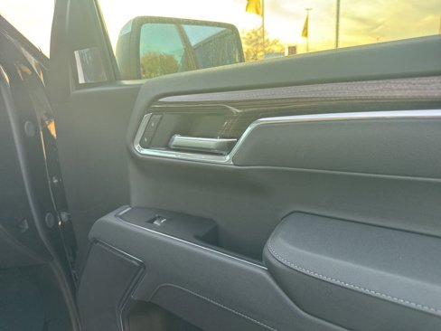 New 2026 Chevrolet Silverado 1500 LT image 13