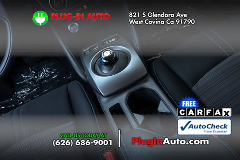 Used 2025 Nissan Leaf S image 16