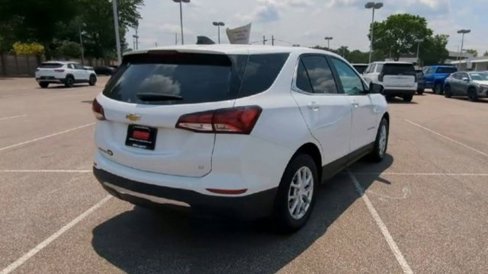 Used 2024 Chevrolet Equinox LT image 8