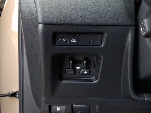 New 2025 Lexus LX 700h Overtrail image 25