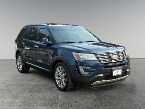 Used 2017 Ford Explorer Limited image 1