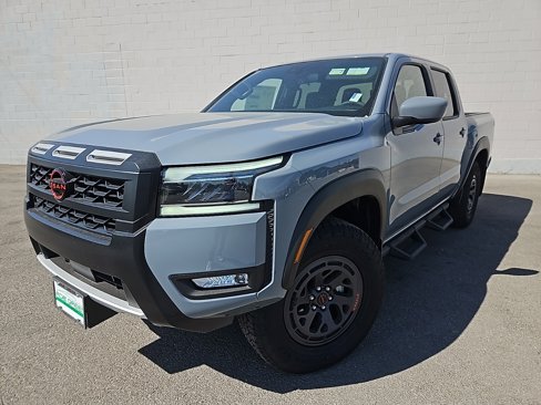 New 2025 Nissan Frontier PRO-4X image 8