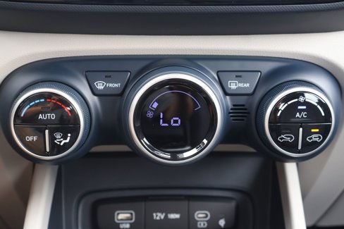 New 2025 Hyundai Venue Limited image 11