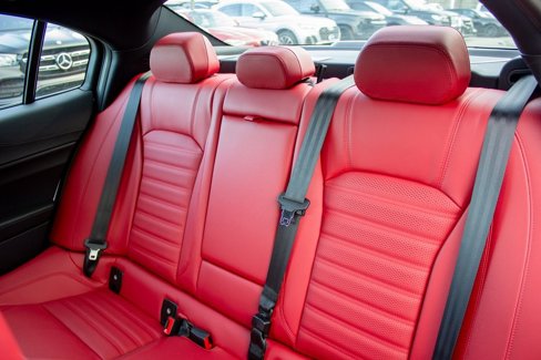 New 2025 Alfa Romeo Giulia AWD image 22