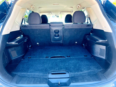 Used 2016 Nissan Rogue SV image 16