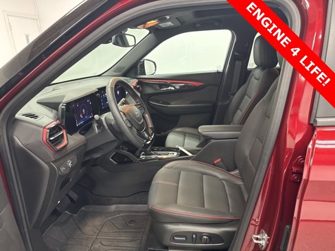 Used 2025 Chevrolet TrailBlazer RS w/ Convenience Package image 8
