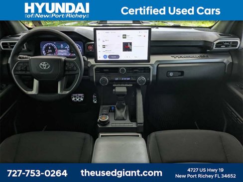 Used 2025 Toyota Tacoma Limited image 18