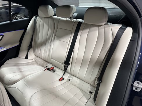 New 2026 Mercedes-Benz E 350 4MATIC Sedan image 18