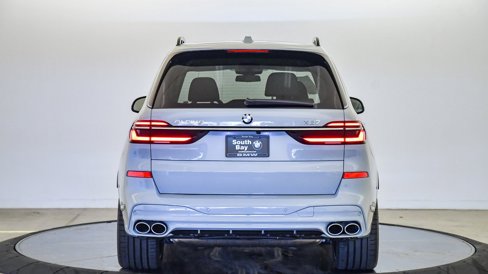 New 2026 BMW ALPINA XB7 image 3