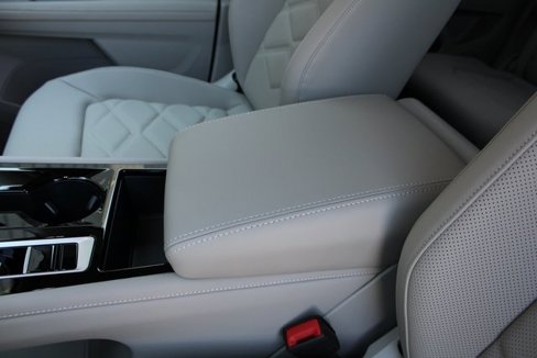 New 2026 Volkswagen Atlas SE image 6