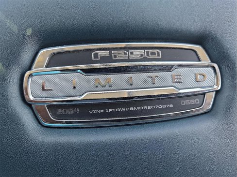 Used 2024 Ford F250 Limited image 15