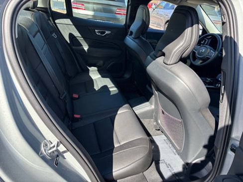 Used 2024 Volvo S60 T8 Core image 18