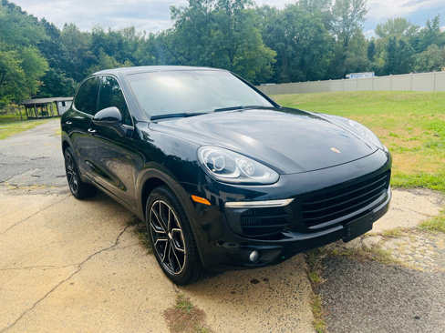 Used 2018 Porsche Cayenne S image 10