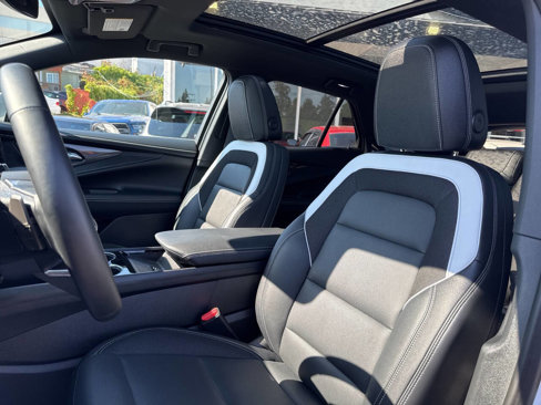 Used 2024 Chevrolet Blazer EV LT image 28
