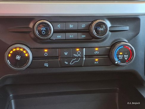 Used 2024 Ford F250 XLT w/ 360-Degree Camera Package image 34
