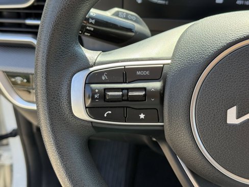 Used 2024 Kia Sportage LX image 20