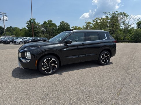 New 2025 Mitsubishi Outlander SEL image 13