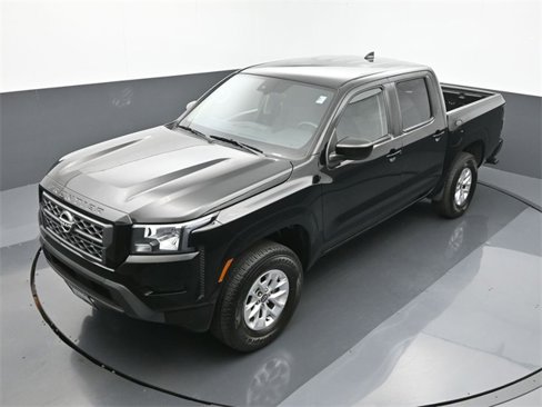 Used 2024 Nissan Frontier SV image 20