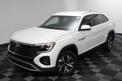 New 2026 Volkswagen Atlas Cross Sport SE image 2