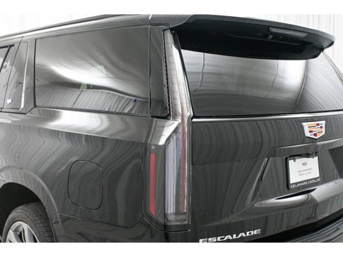 New 2025 Cadillac Escalade ESV Sport w/ Touring Package image 10