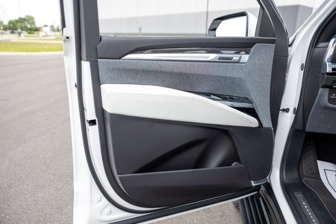 Used 2025 Cadillac Escalade V image 35