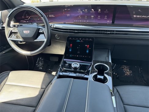 Certified 2025 Cadillac Escalade ESV Premium Luxury image 6
