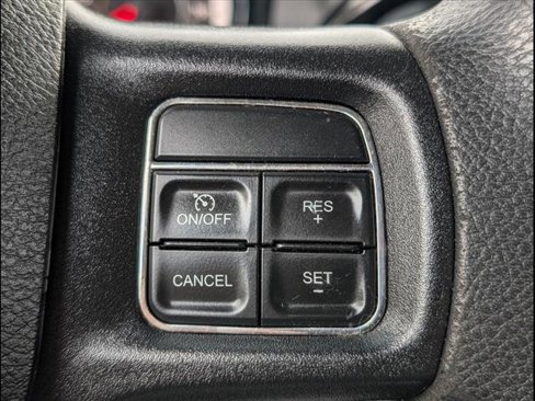 Used 2018 RAM 2500 Tradesman w/ Chrome Appearance Group image 13