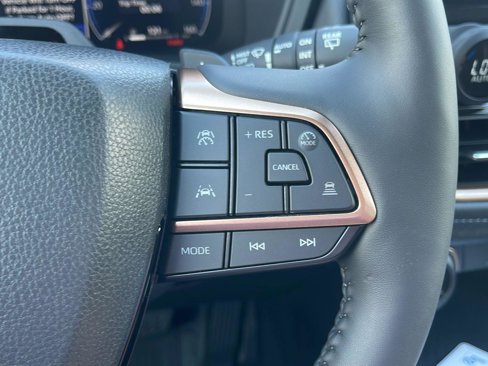 New 2026 Toyota Grand Highlander AWD Hybrid image 25
