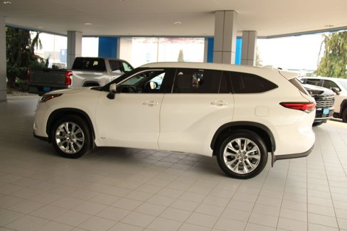 Used 2023 Toyota Highlander Limited image 13