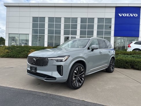 Certified 2025 Volvo XC90 B5 Plus image 37