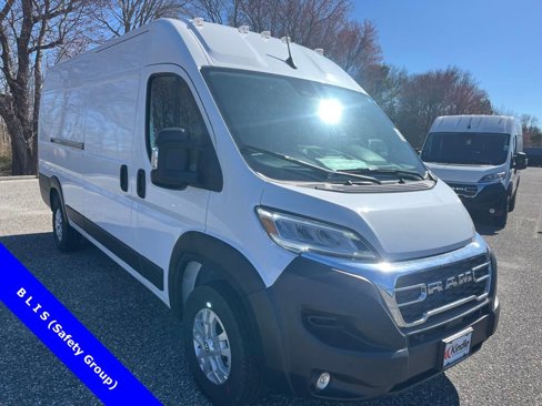 New 2025 RAM ProMaster 3500 w/ Quick Order Package 22G SLT image 4