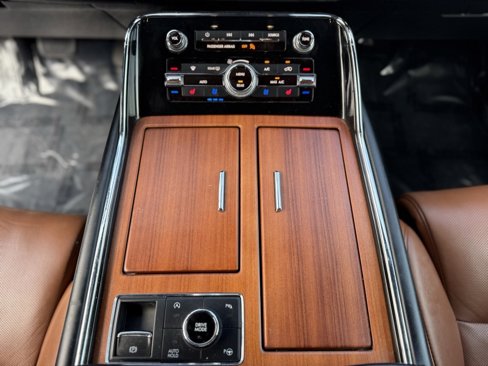 Used 2019 Lincoln Navigator Reserve image 27